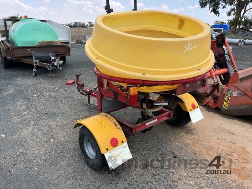 2012 Iris Spreaders Co. ITS-900P Spreader (Trailer Mounted)