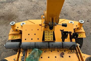 Cub Cadet Pro Z 972 SDL Zero Turn Ride On Mower