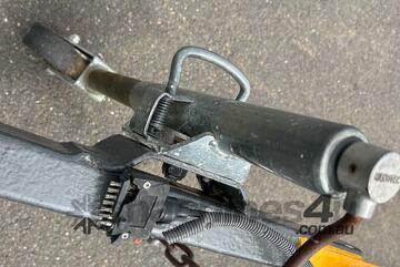 2005 Resort Trailers Enclosed Box Trailer