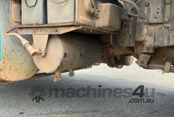 Mitsubishi FV418 Flat Bed Tray