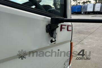 2011 Hino FC500 1022 4x2 Curtainsider