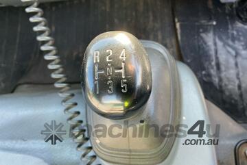 2010 Isuzu NPS300 Crane Truck (Table Top)