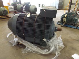 400KW Motor - picture0' - Click to enlarge