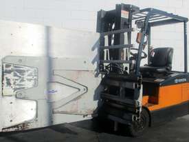 Toyota 7FBE20 with Cascade Clamp - picture2' - Click to enlarge