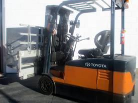 Toyota 7FBE20 with Cascade Clamp - picture0' - Click to enlarge