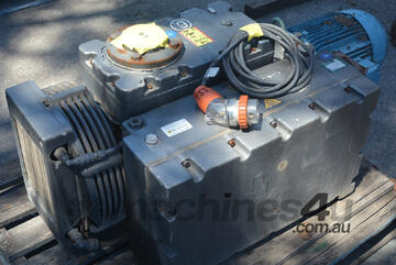 400B Vacuum Pump 403 m3/h 10mbar