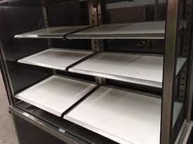 L'UNITE HERMETIQUE refrigerated cake display - picture0' - Click to enlarge