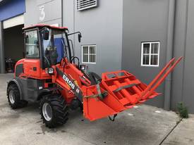 NEW EVERUN ER08 Articulated Wheel Loader with General Purpose Bucket, a 4 in 1 bucket /pallet forks - picture0' - Click to enlarge