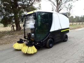 MacDonald Johnston CN100 Sweeper Sweeping/Cleaning - picture0' - Click to enlarge