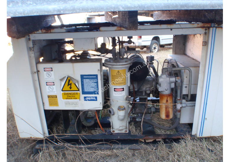 caption screw compressor 1.7 cu MTR/min -60 cfm