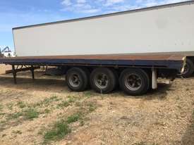 SES Semi Flat top Trailer - picture0' - Click to enlarge