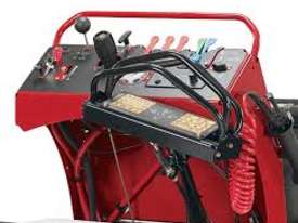 TORO STAND ON SPREADER SPRAYER - picture0' - Click to enlarge