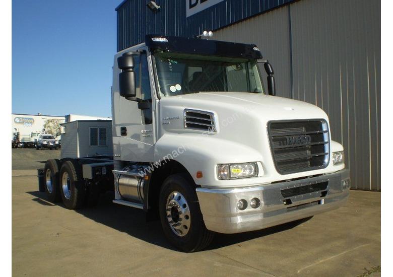 caption Iveco Powerstar 6400 Primemover Truck