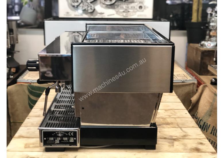 caption LA MARZOCCO LINEA CLASSIC AV 3 GROUP ESPRESSO COFFEE MACHINE CAFE SPECIALTY