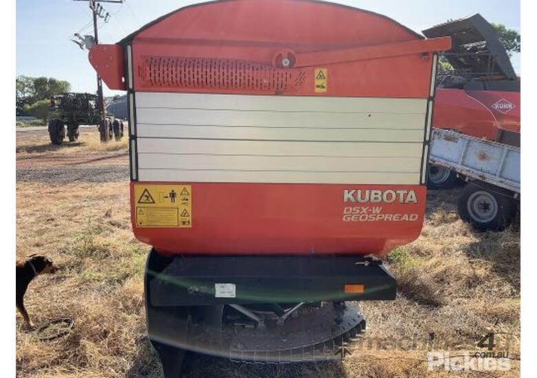 caption 2018 Kubota DSX-W GEO
