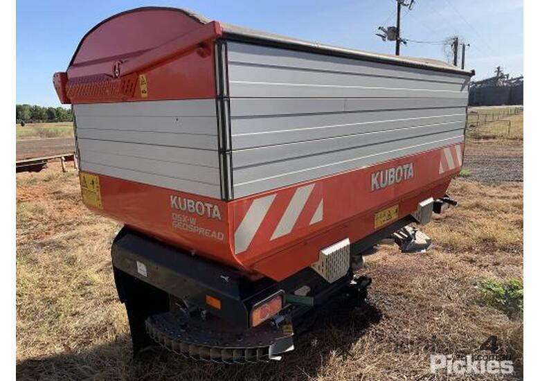 caption 2018 Kubota DSX-W GEO