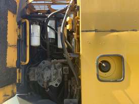 Volvo ECR235CL Excavator - picture2' - Click to enlarge
