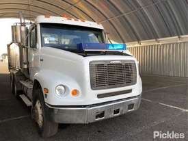 1998 Freightliner FL112 - BC - picture0' - Click to enlarge