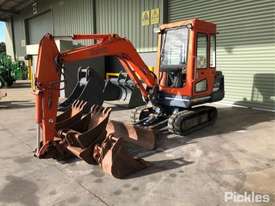 1995 Kubota KX71 - picture2' - Click to enlarge