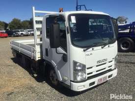 2010 Isuzu N Series - picture0' - Click to enlarge