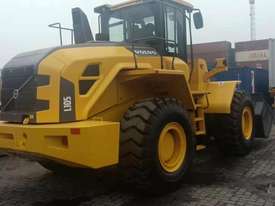 Volvo L105 Wheeled Loader - picture1' - Click to enlarge