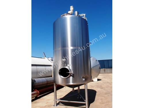Stainless Steel Mixing Tank (Vertical), Capacity: 7,000Lt