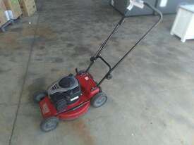 Victa Pace 200 Mower - picture1' - Click to enlarge