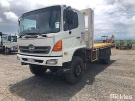 2008 Hino GT1J - picture2' - Click to enlarge
