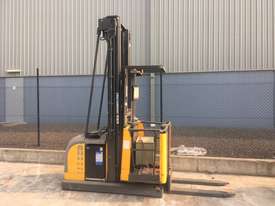1.0T Battery Electric Order Picker - picture0' - Click to enlarge
