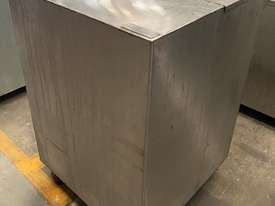 Waste Oil Tank - picture0' - Click to enlarge