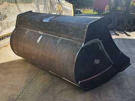 ONTRAC CLASSIC 30t 2060mm Excavator Mud Bucket, Australian Made - picture2' - Click to enlarge