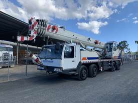2014 30 TONNE ZOOMLION QY30V MOBILE SLEW CRANE - picture0' - Click to enlarge