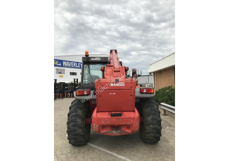 caption Manitou MT1740 Telehandler