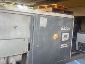 Atlas Copco Air compressor Rotary Screw 30kw 197CFM - picture0' - Click to enlarge