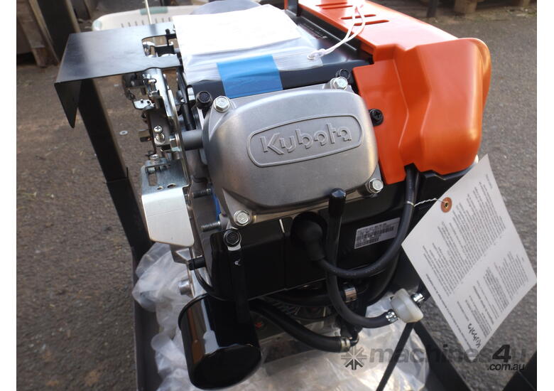 caption KUBOTA ZG327P60 MOWER ENGINE