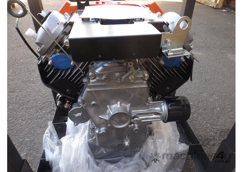 caption KUBOTA ZG327P60 MOWER ENGINE
