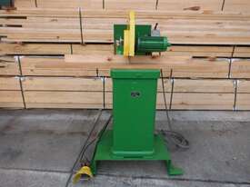 H R Cousens Model 80 Docking Saw - picture0' - Click to enlarge