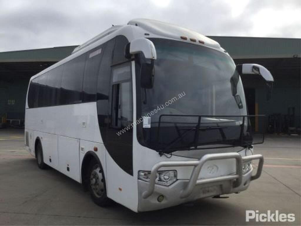 Buy Used BCI 2008 BCI PK6850A Buses in , - Listed on Machines4u