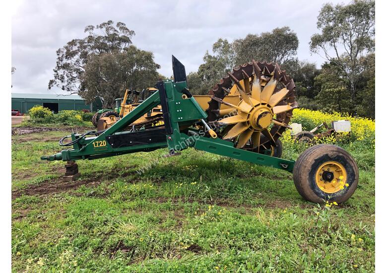 Used 2018 savannah Savannah Stump Plucker Puller Tractor Ripper in