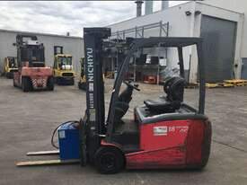 3.3T Battery Electric 3 Wheel Forklift - picture2' - Click to enlarge