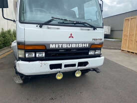 Mitsubishi FM600 Road Maint Truck - picture1' - Click to enlarge