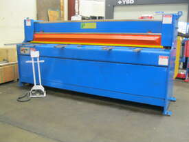 Benson 2450mm x 3mm Hydraulic Guillotine - picture1' - Click to enlarge