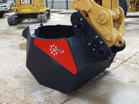 ONTRAC Concrete Pouring Bucket 20t Excavator Attachment - Australian Made - picture1' - Click to enlarge