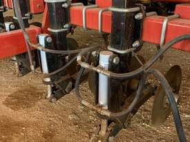 2017 Bourgault 3320-40 Air Drills - picture1' - Click to enlarge
