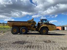 Used 2005 Caterpillar 740 Articulated Ejector Truck - picture1' - Click to enlarge