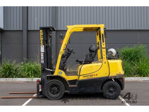 2.5T Hyster Counterbalance Forklift