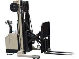 CROWN 1.5T Walkie Reach Stacker Forklift FOR SALE - picture1' - Click to enlarge