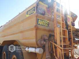 1990 CATERPILLAR D350D 6X6 ARTICULATED WATER CART - picture1' - Click to enlarge