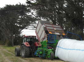 Budissa  Silage Bagger - picture2' - Click to enlarge