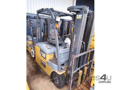 Used 1.5T Cat 3-Wheel Electric Forklift EP15TCB